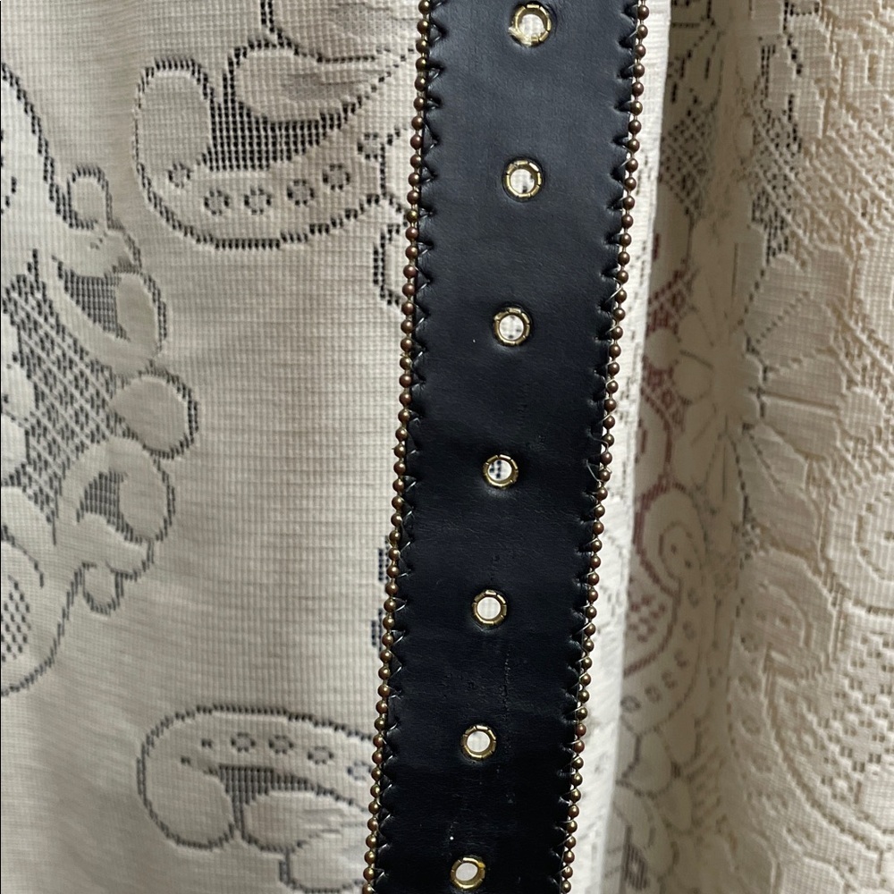 Vintage Classic Gold and Silver Women's Belt - Picture 5 of 8